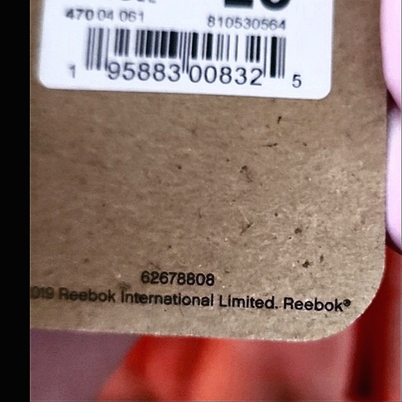 Reebok sweater - Picture 7 of 9